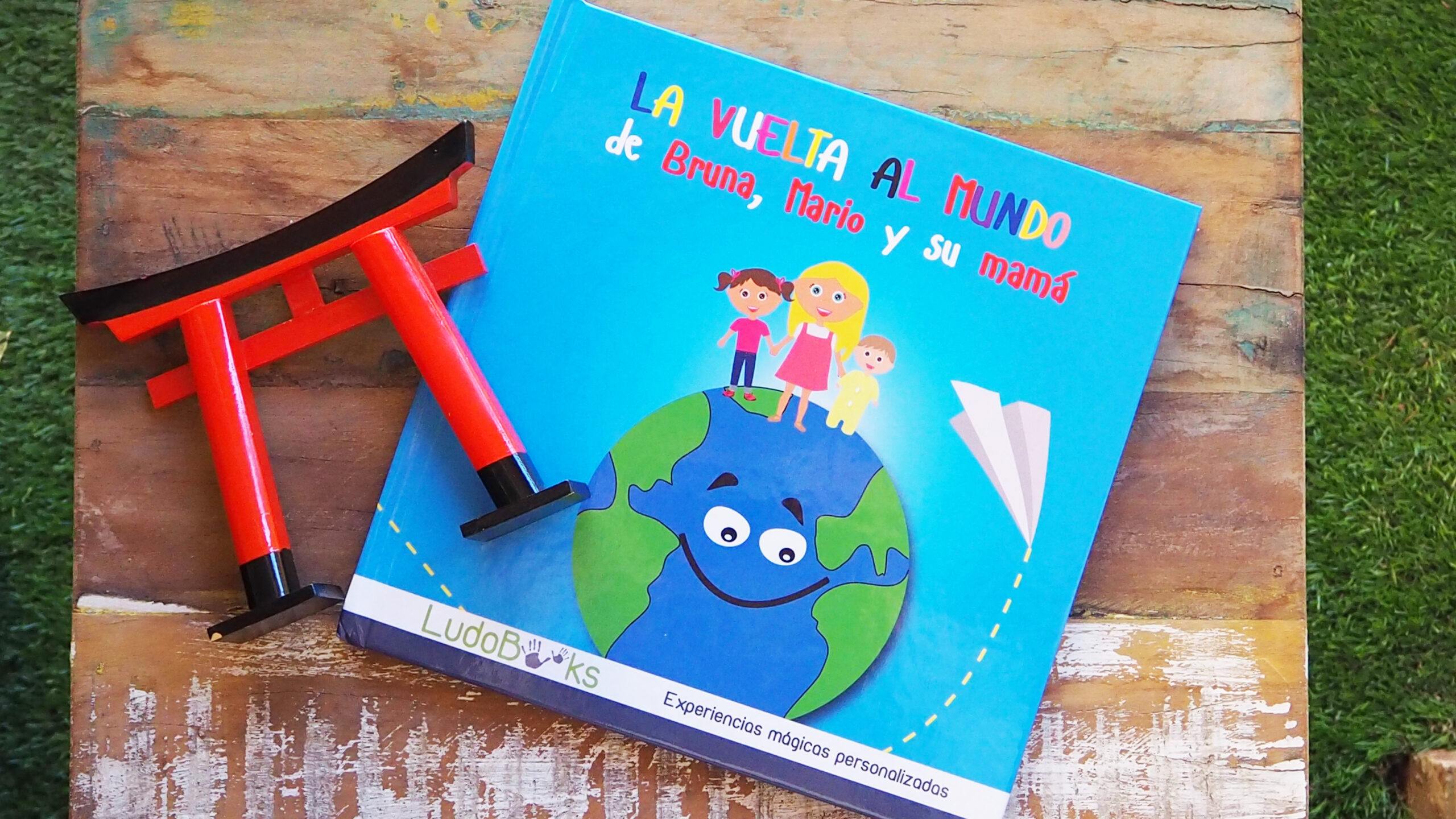 La vuelta al mundo con mamá - cuento personalizado