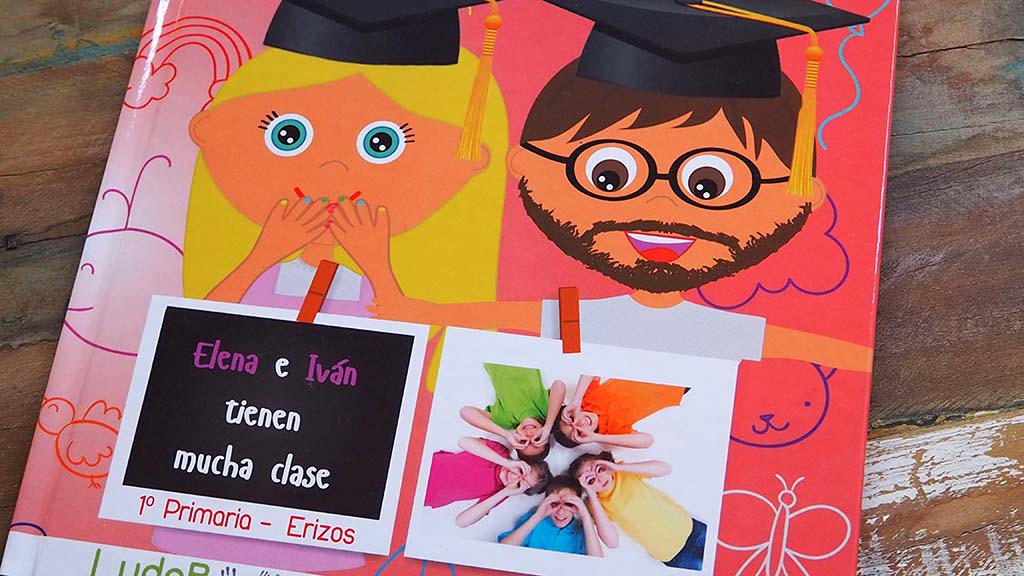 Libro personalizado para dos profesoras